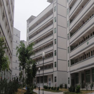 泸县云龙镇龙利服装加工厂
