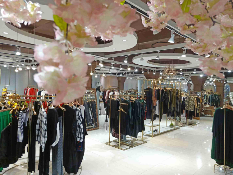 十三行服装批发网上拿货