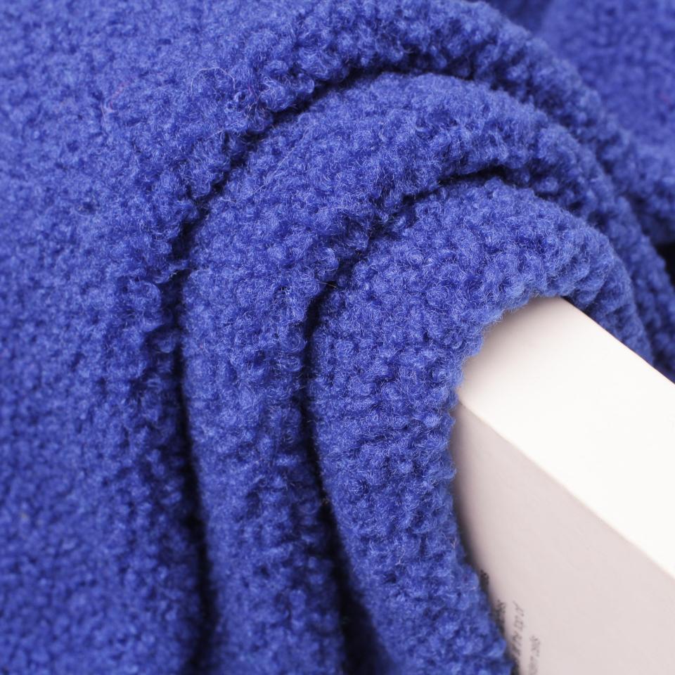 厂家直销加厚无弹麂皮绒布鹿纤绒女装夹克布料箱包沙发面料